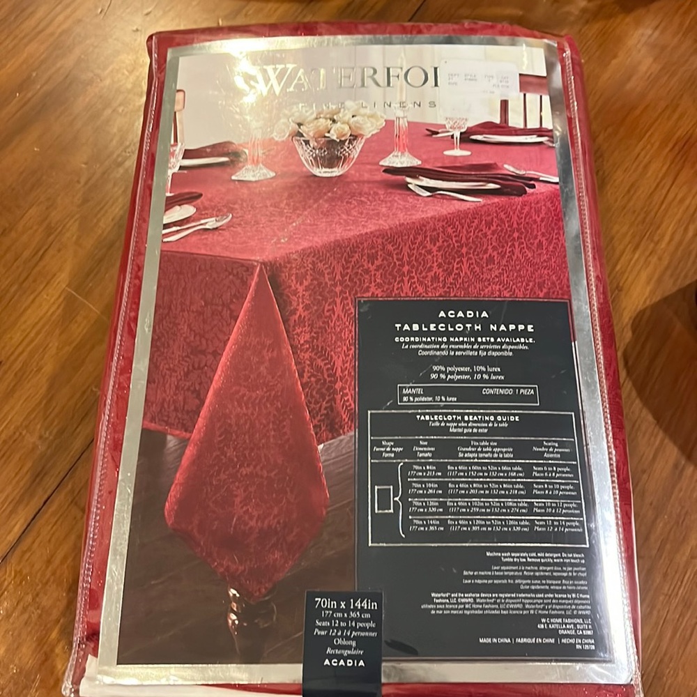 Waterford Fine Linens Acadia 70”x144” Tablecloth new Crimson red holidays